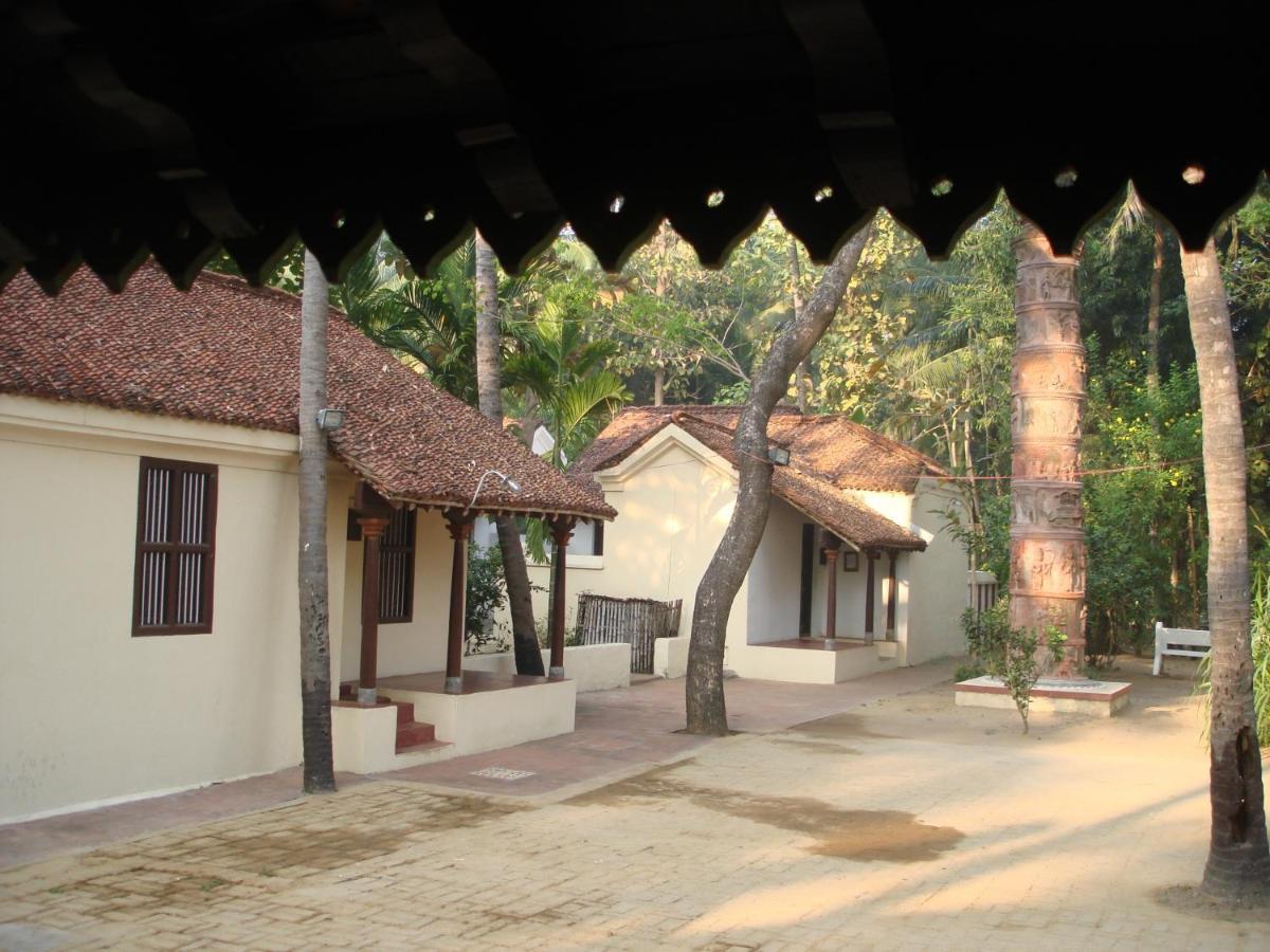 Indeco Hotels Swamimalai Кумбаконам Екстер'єр фото